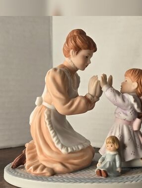 Vtg 1991 Enesco Treasured Memories "Patty Cake" Limited Edition Figurine